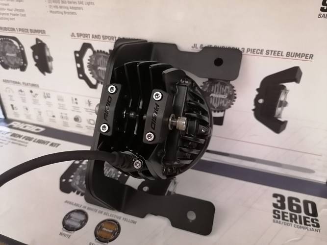 Янтарные противотуманные LED-фары 360 серия 4″ SAE для силовых бамперов Jeep Rubicon JL
