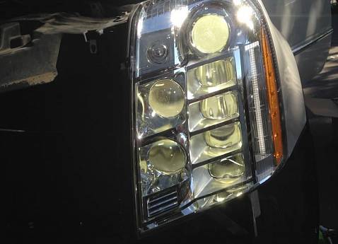 Cadillac Escalade 100% Platinum