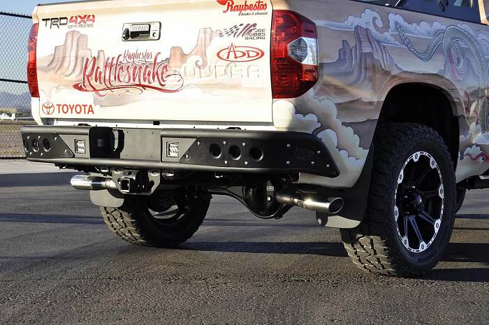 Задний бампер для Toyota Tundra серия Venom 