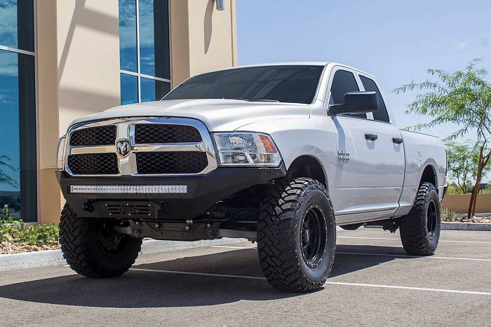 Передний бампер Stealth Fighter для установки на Ram 1500
