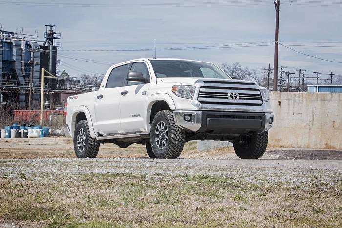 Выравнивающий комплект 2,5 -3.0'' для Toyota Tundra 4WD 2007-21