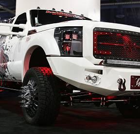 2011-2016 Ford Super Duty F450 - F550 Winch Bumper w/ No Grill Guard Bare