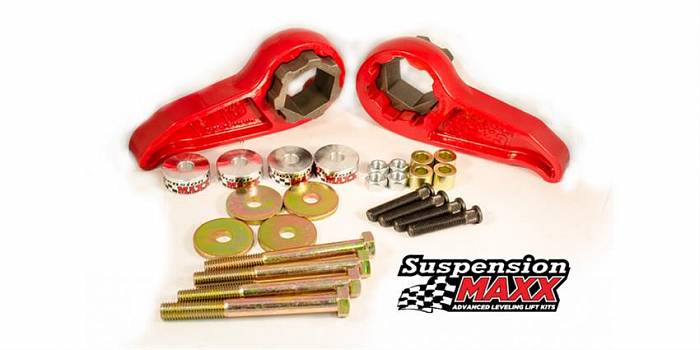 MAXXCam 5: 1"-2.5" Adjustable Leveling Kit