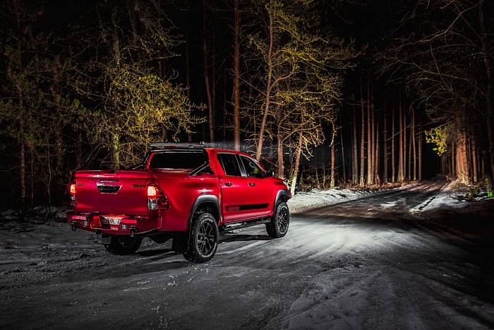 Toyota Hilux и бамперы RIVAL