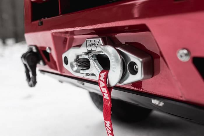 Toyota Hilux и бамперы RIVAL