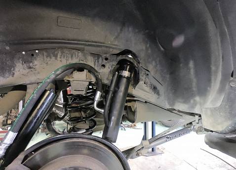 Еще на одну Toyota Prado LC-150 установлена новая подвеска и LED свет